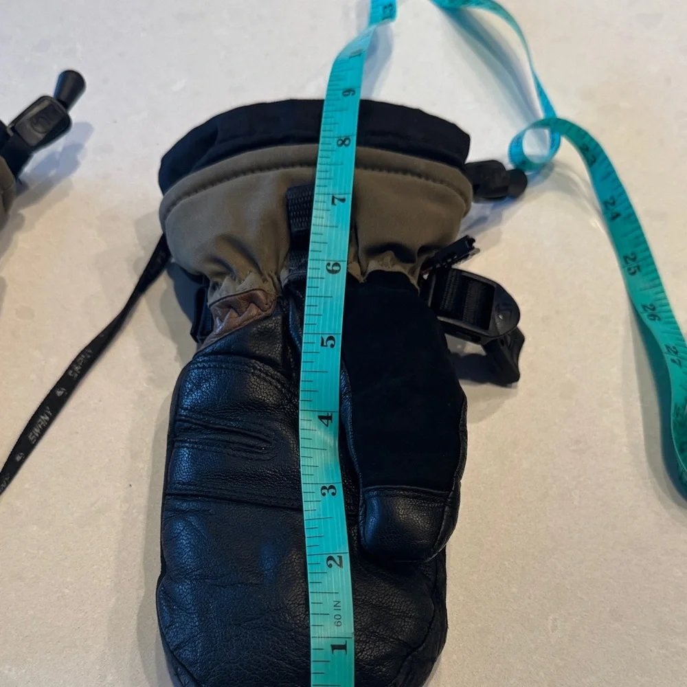 Swany Kids Mittens - Black and Tan leather palms excellent quality.